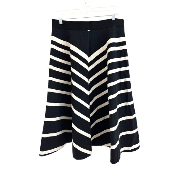 Banana Republic Black Striped Midi Skirt Ponte Knit Size 14 Chevron Fall Winter - Picture 2 of 8